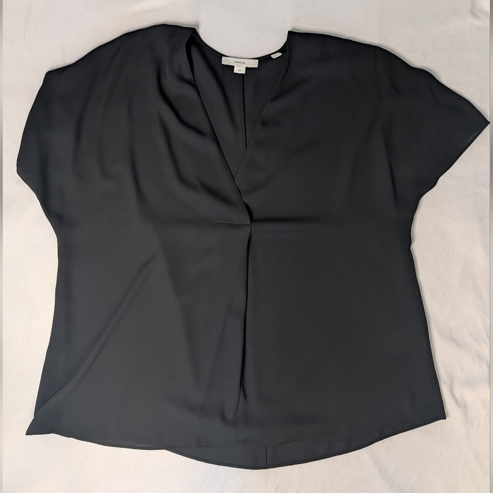 Vince Classic Black Top
